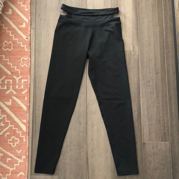 Carbon38 Pants - Hip cut out leggings!